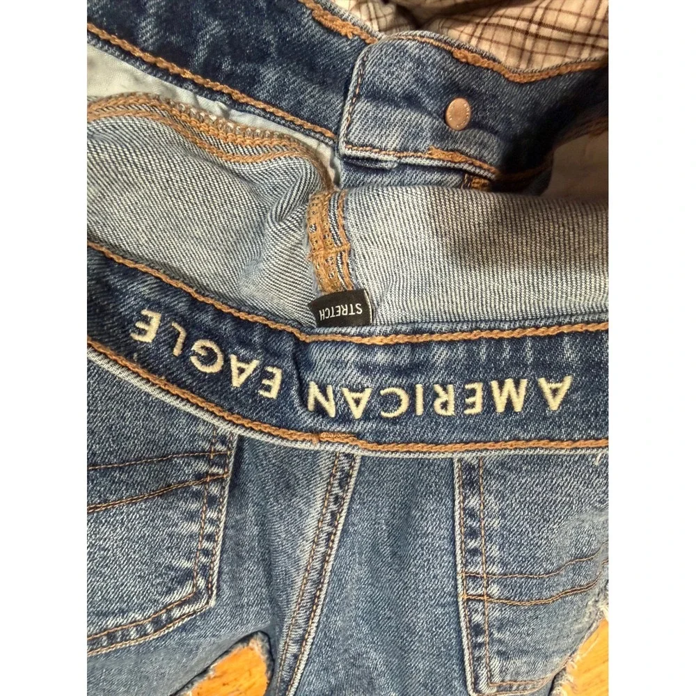 American Eagle Womens Blue Denim High Rise Frayed Raw Hem Shorts Size 4 Long
